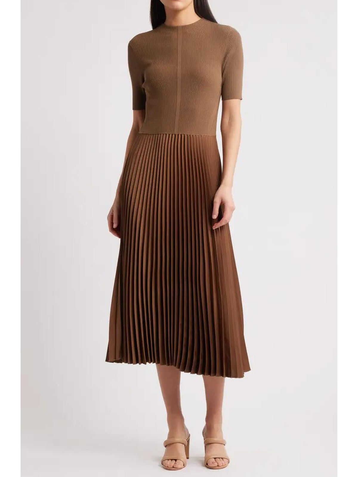 Vehicle traveling data recorder