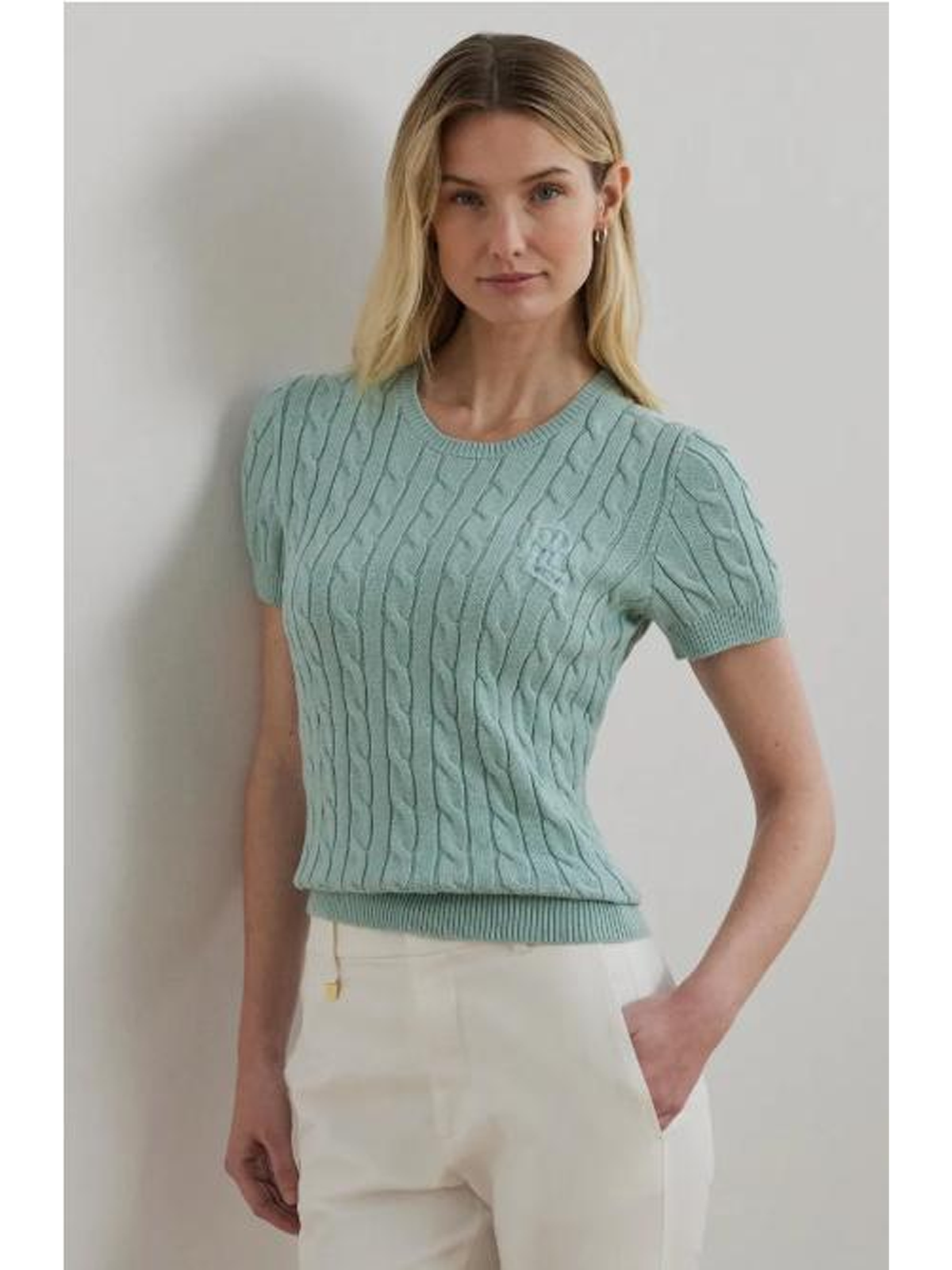 Vehicle traveling data recorder